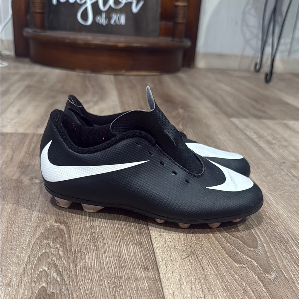 Nike Black and White Football Cleats